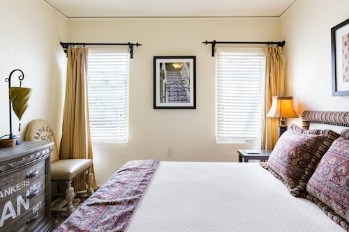 'キャリッジハウス'バンカーズヒル。 