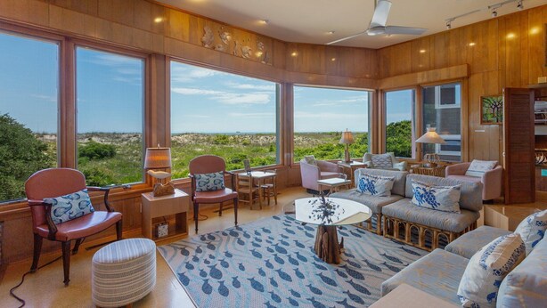 Living area - Award Winning Ocean Front Architectural Gem 
[Home Share per VA Beach Zoning] (Virginia Beach)
