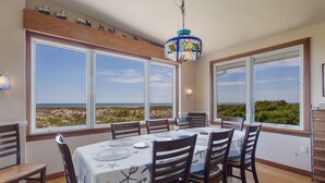 Dining - Award Winning Ocean Front Architectural Gem 
[Home Share per VA Beach Zoning] (Virginia Beach)
