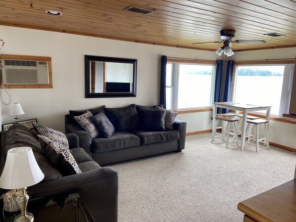 TV connectée, cheminée