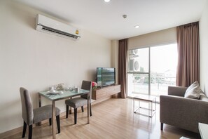 Suite, 1 habitación | 1 dormitorio, caja fuerte, wifi gratis y ropa de cama