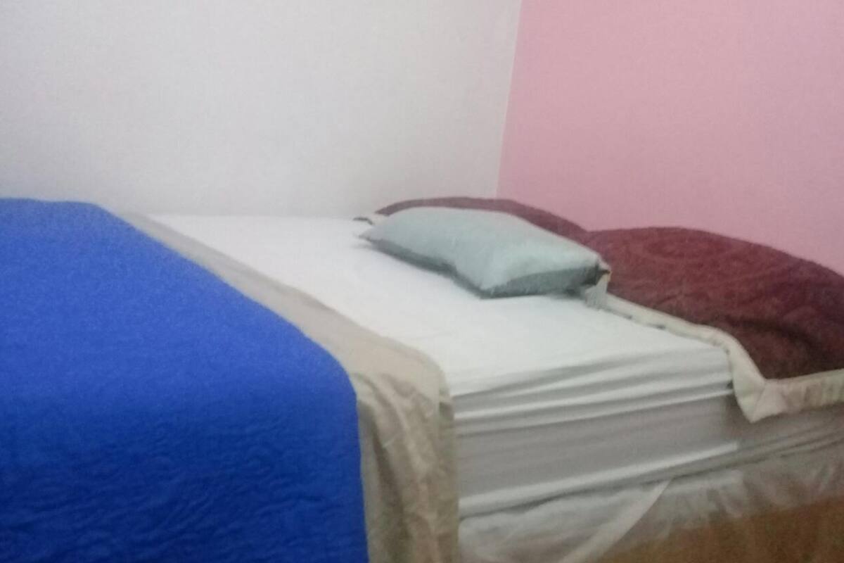 Habitació doble estàndard, 1 llit doble | 1 dormitori, roba de llit d'alta qualitat i escriptori