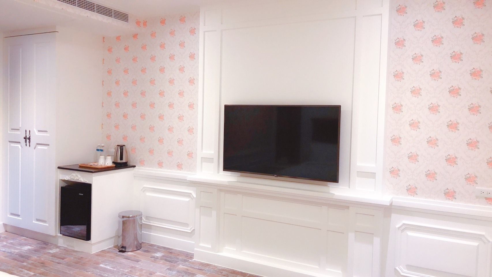 classic double room | 1 bedroom, premium bedding, desk, blackout curtains