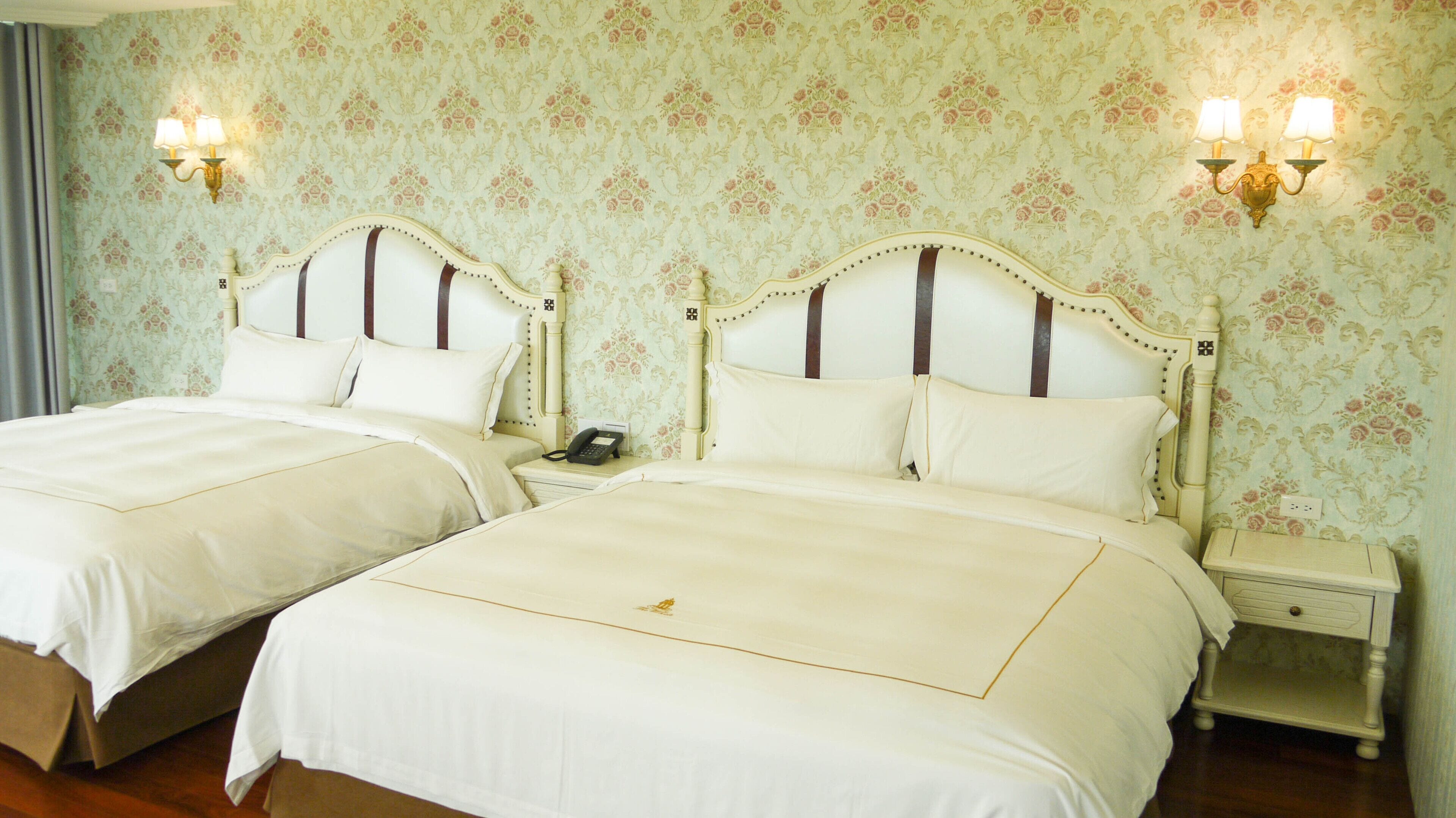 classic double room | 1 bedroom, premium bedding, desk, blackout curtains