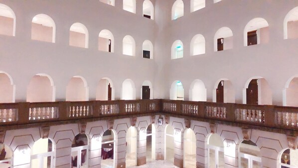 Lobby - The White Paris (Jiaoxi)