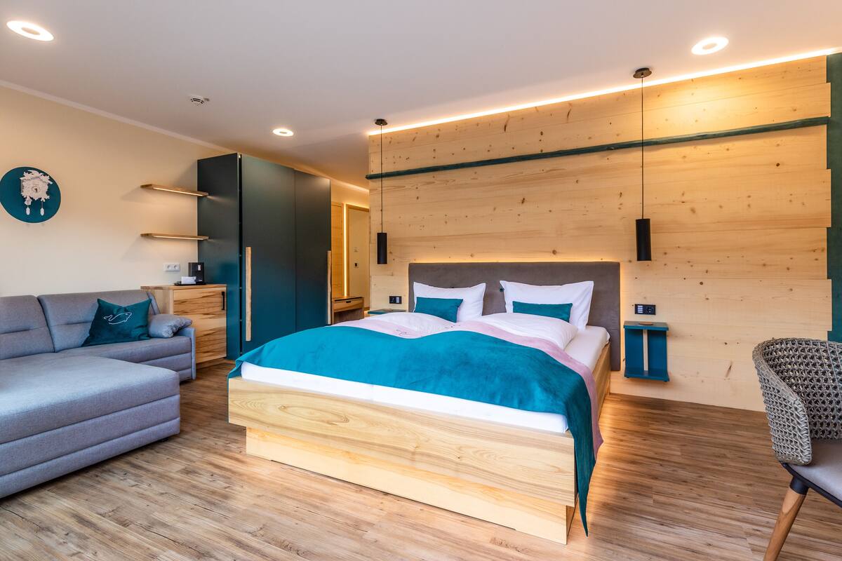 ห้องสตูดิโอสวีท | เครื่องนอนระดับพรีเมียม, ผ้านวมขนเป็ด, มินิบาร์, โต๊ะทำงาน