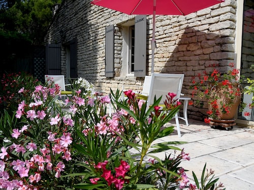 Les Chambres d'Adeline B&B