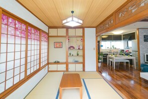 3 bedrooms, desk, blackout drapes, iron/ironing board - MK Garden (Okinawa)