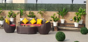 Terrace/patio - Hotel Sun International (New Delhi)
