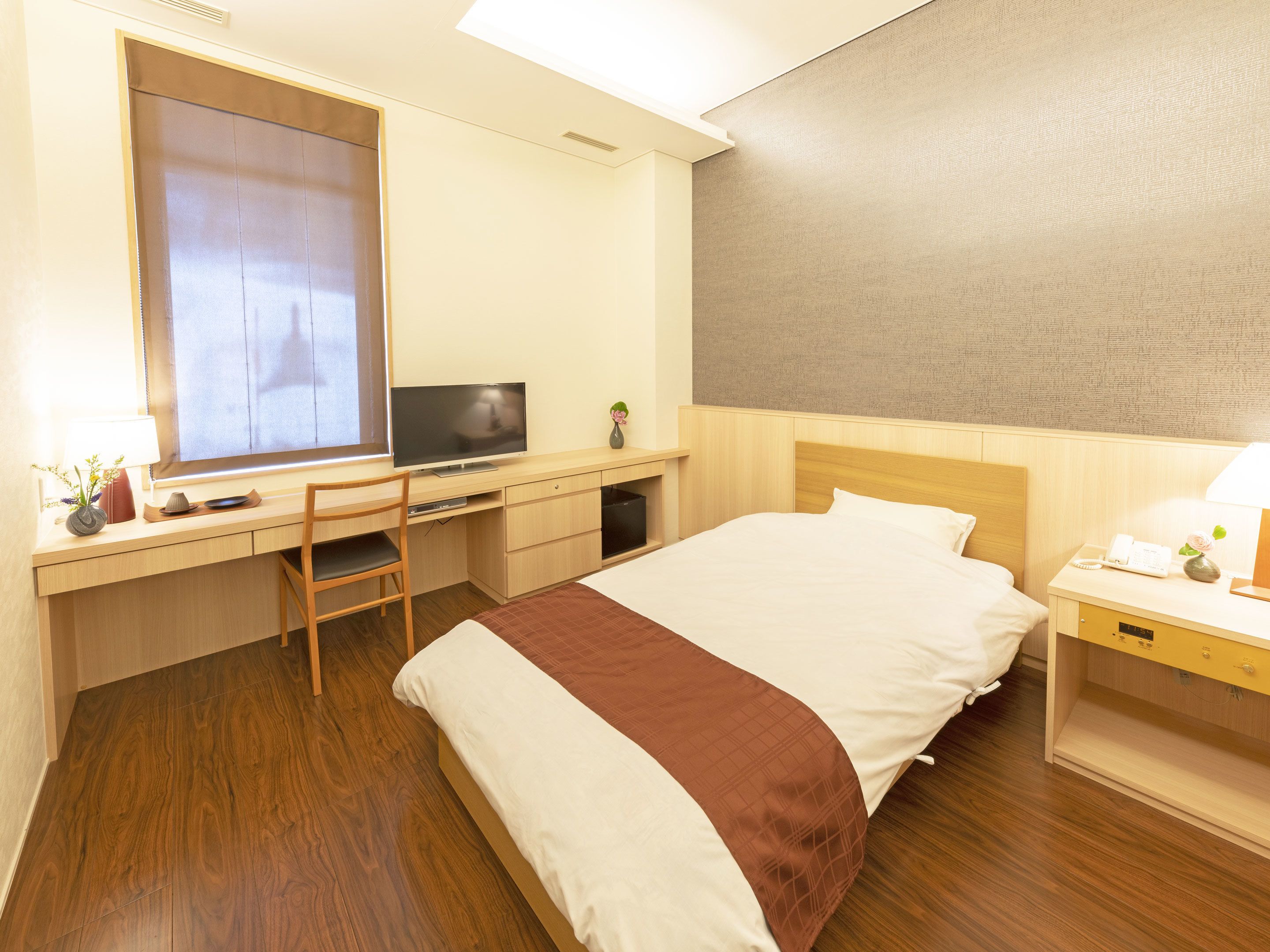 Camera singola, non fumatori (With living room) | Una cassaforte in camera, una scrivania, Wi-Fi gratuito, lenzuola