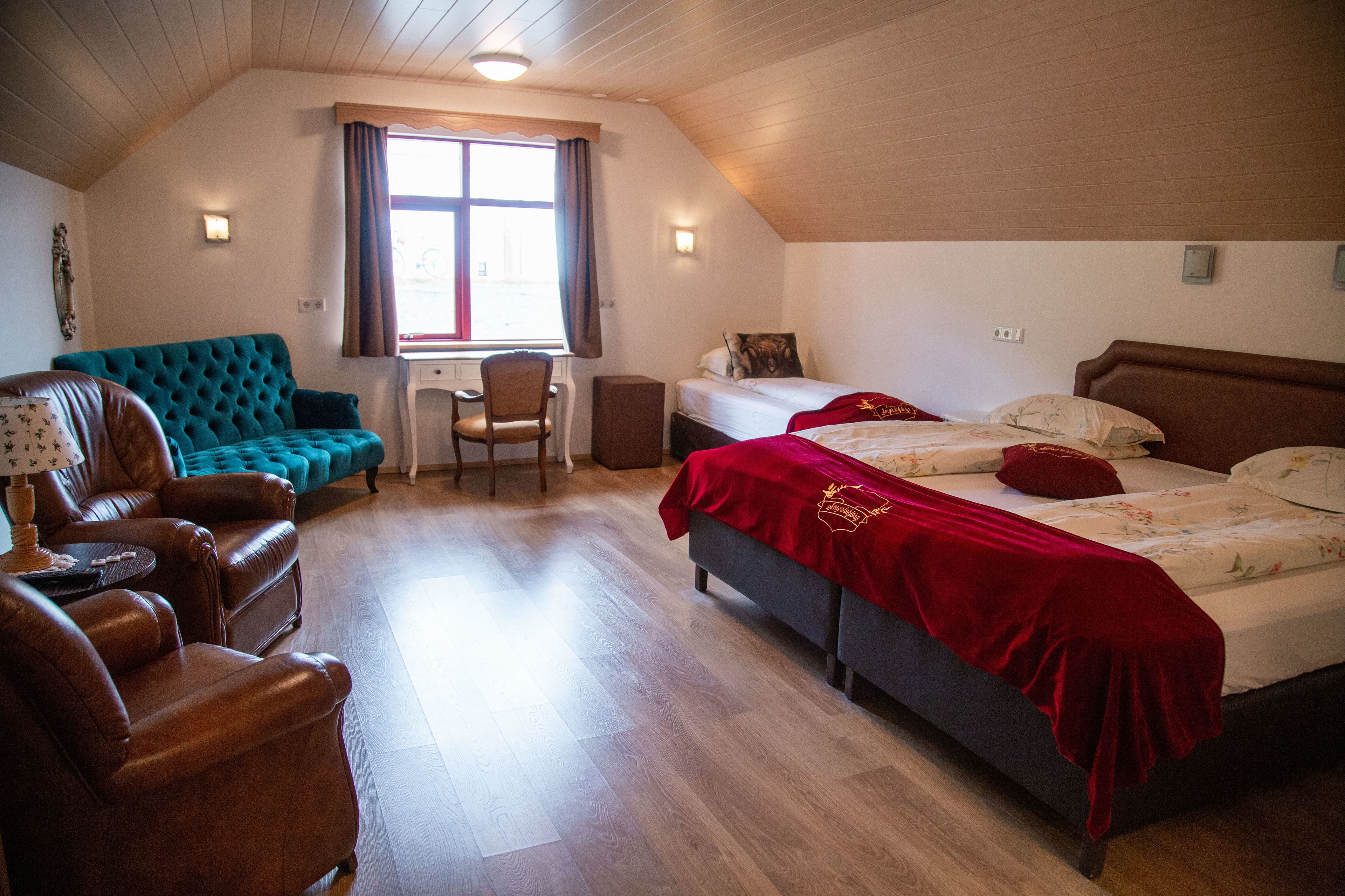 triple room | hypo-allergenic bedding, blackout curtains, soundproofing, free wifi