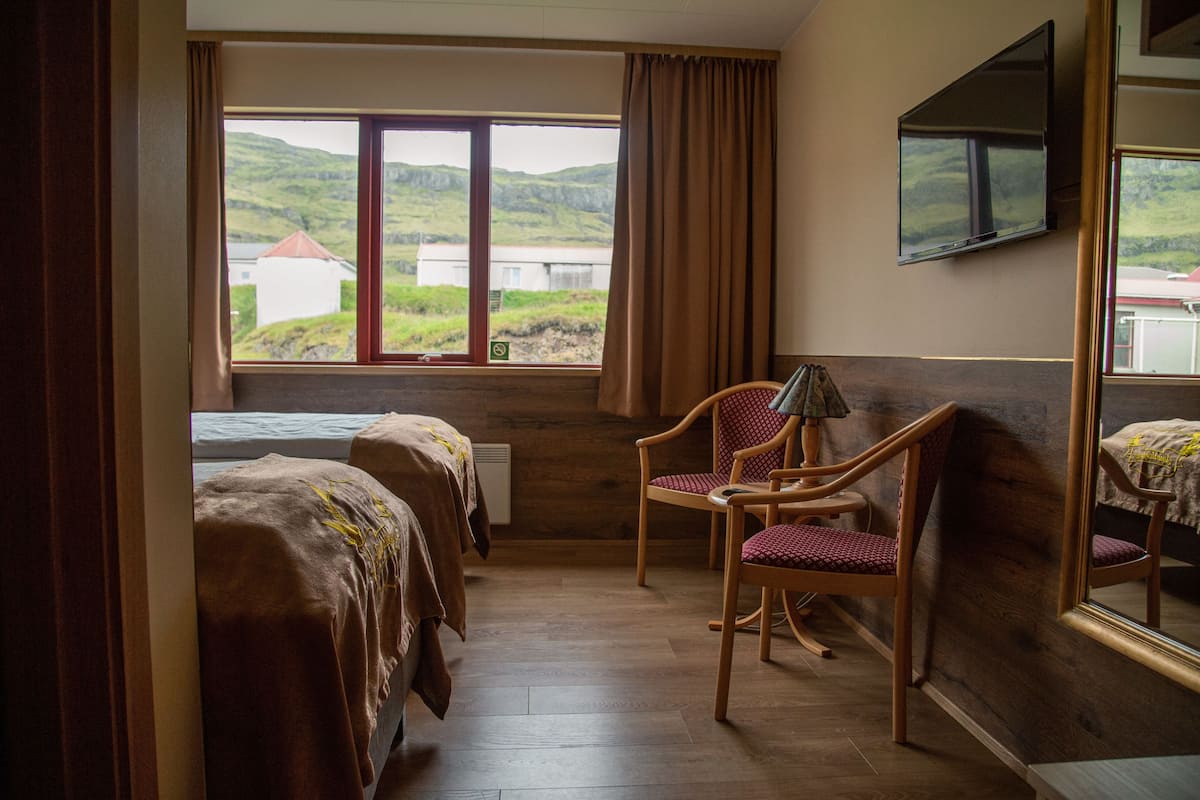 twin/double room | hypo-allergenic bedding, blackout curtains, soundproofing, free wifi