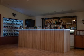 Bar (en la propiedad)