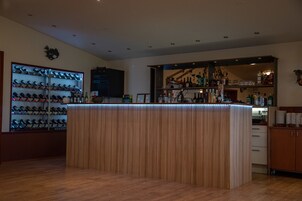 Bar (en la propiedad)