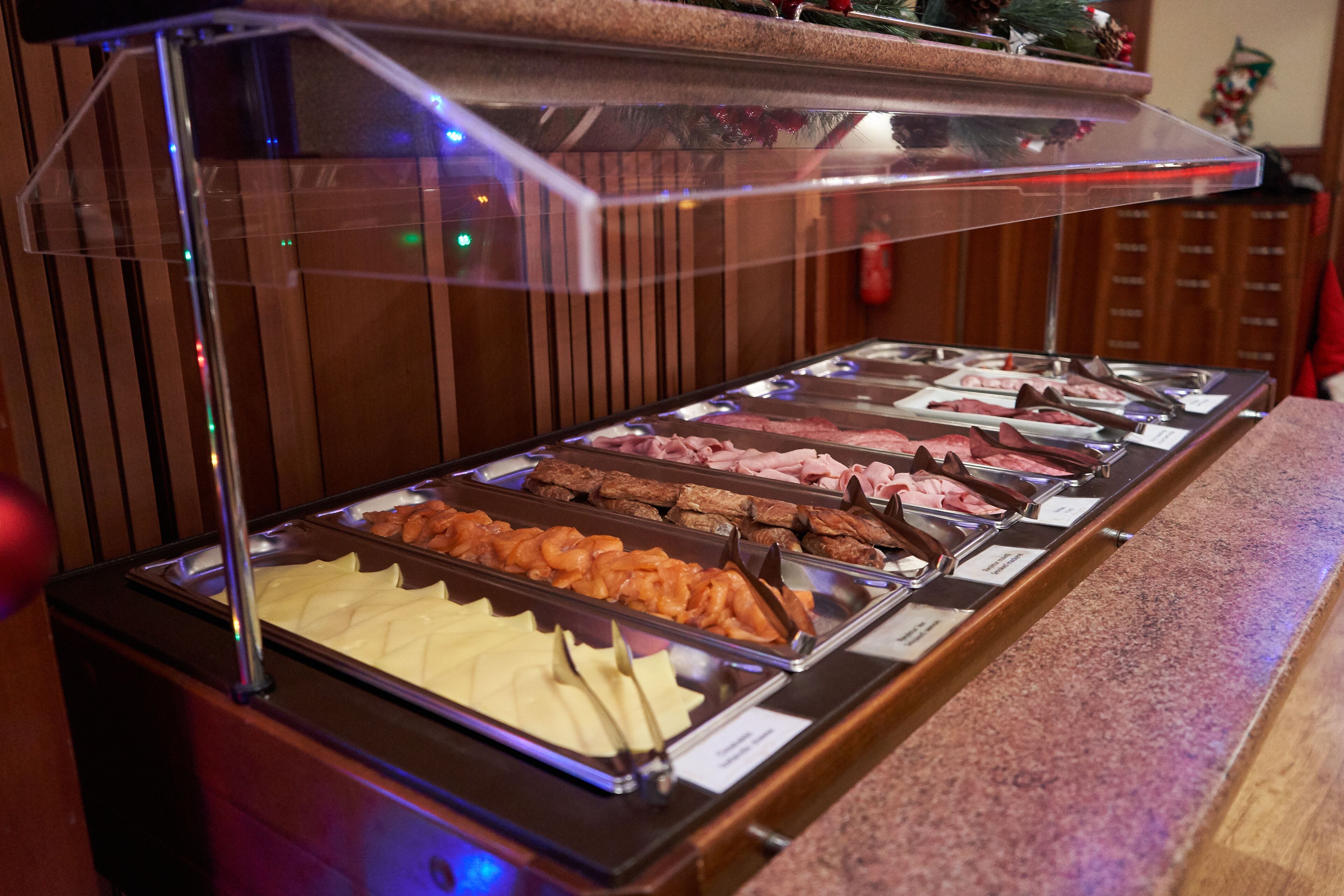 daily buffet breakfast (eur 23 per person)