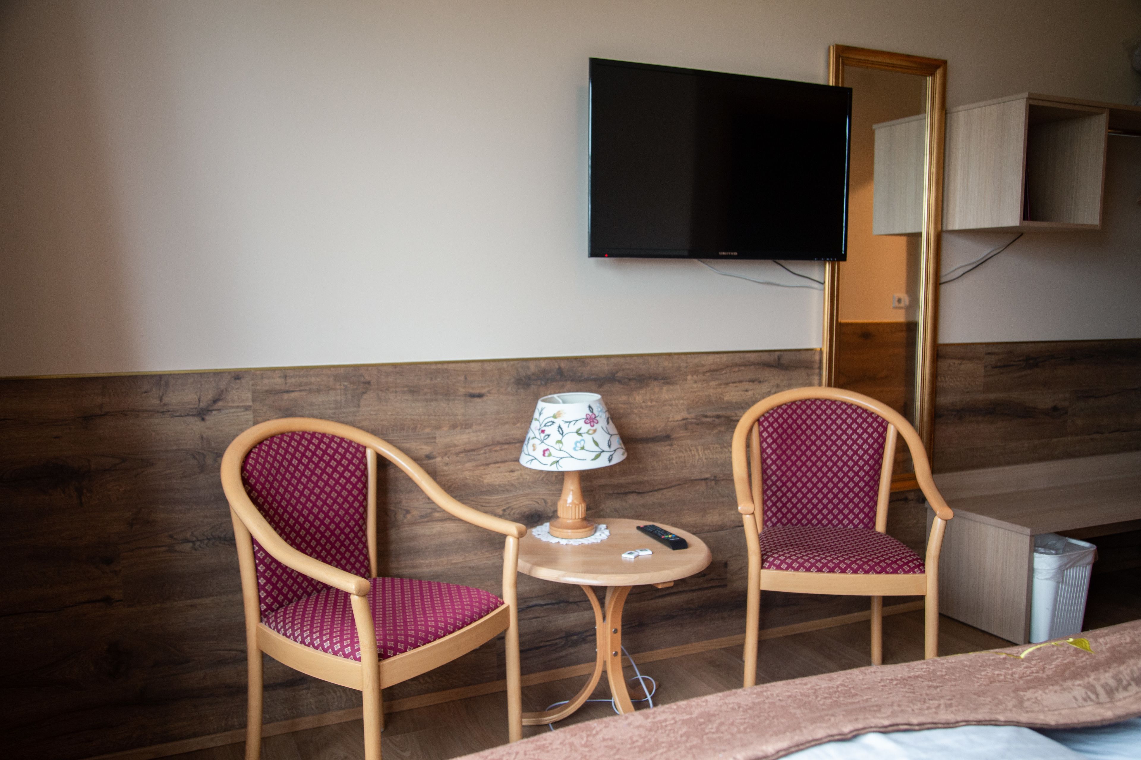 twin/double room | hypo-allergenic bedding, blackout curtains, soundproofing, free wifi