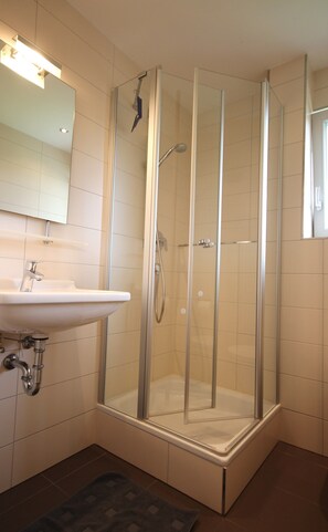 Apartment (Pfänderblick) | Bathroom | Towels - Ferien im Hummelhaus (Lindau)