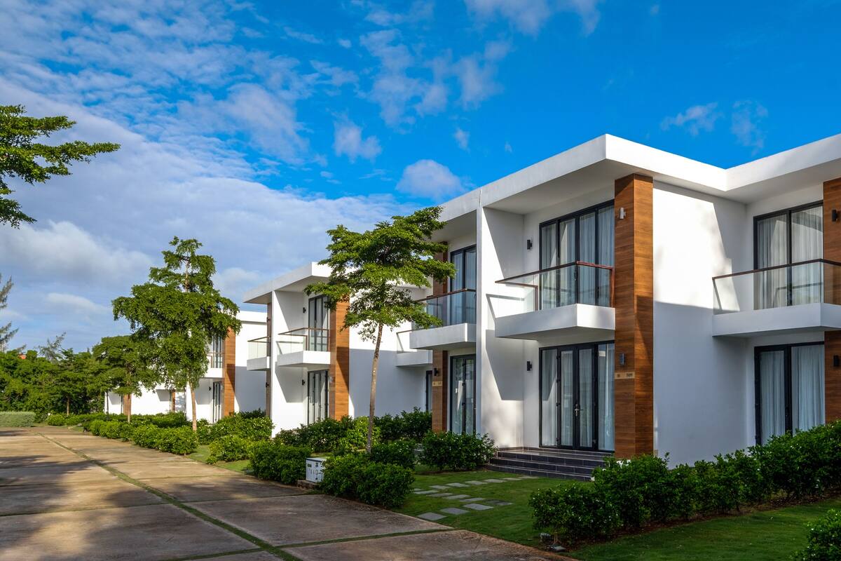 Biệt thự Deluxe, 2 phòng ngủ | Minibar với thức ăn, đồ uống miễn phí, két bảo mật tại phòng, bàn 