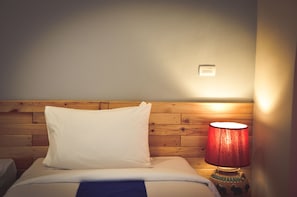 Superior Double or Twin Room | Blackout curtains, iron/ironing board, free WiFi, bed sheets - Nonnee (Karon)