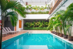Outdoor pool, pool loungers