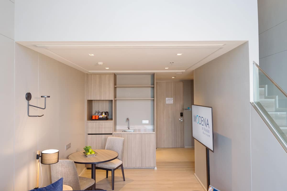 studio (loft) | in-room safe, desk, blackout curtains, soundproofing