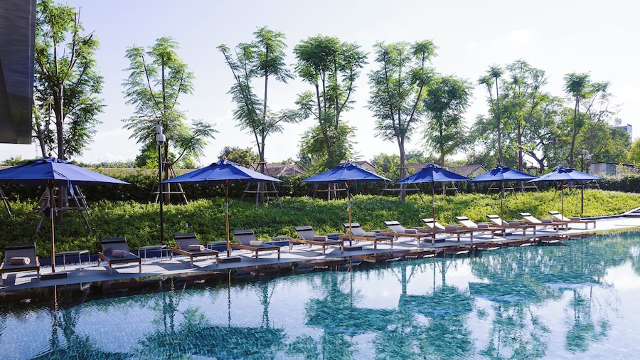 Modena by Fraser Buriram