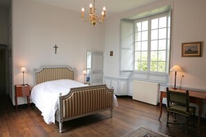 Egyptian cotton sheets, premium bedding, memory-foam beds