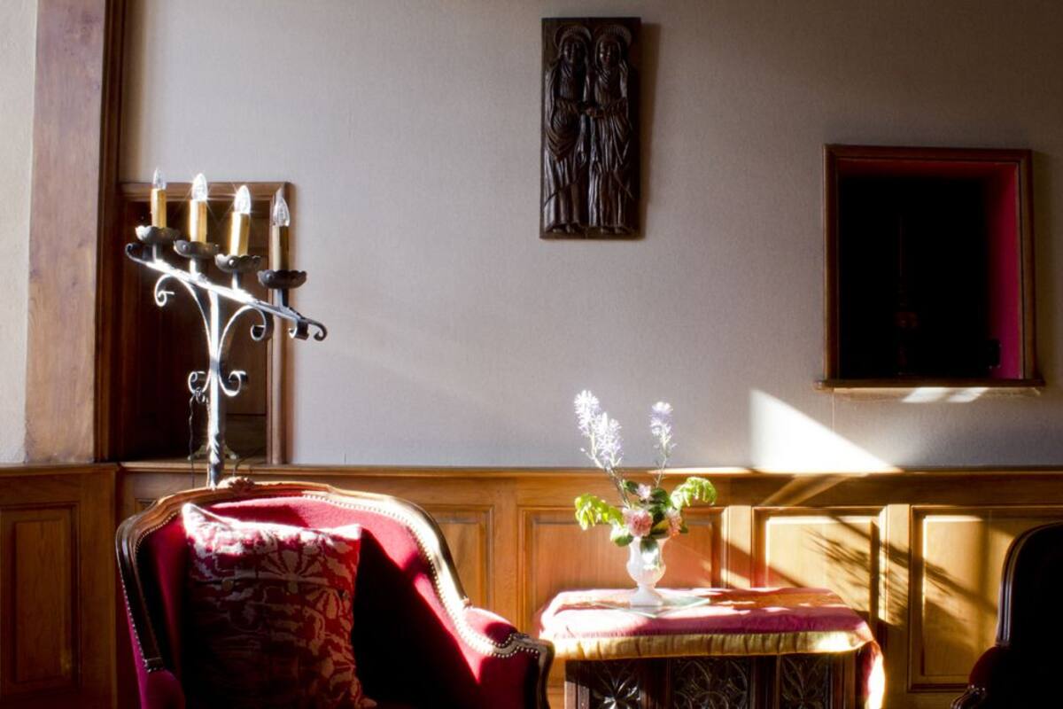 Superior Double Room (La tour) | Egyptian cotton sheets, premium bedding, memory foam beds, WiFi (free)