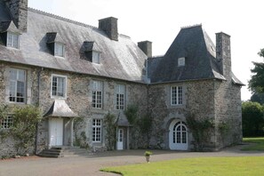 Exterior - Le Logis d'Equilly (Equilly)