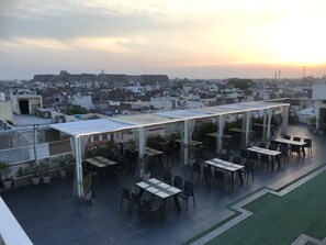 ลานระเบียง/นอกชาน