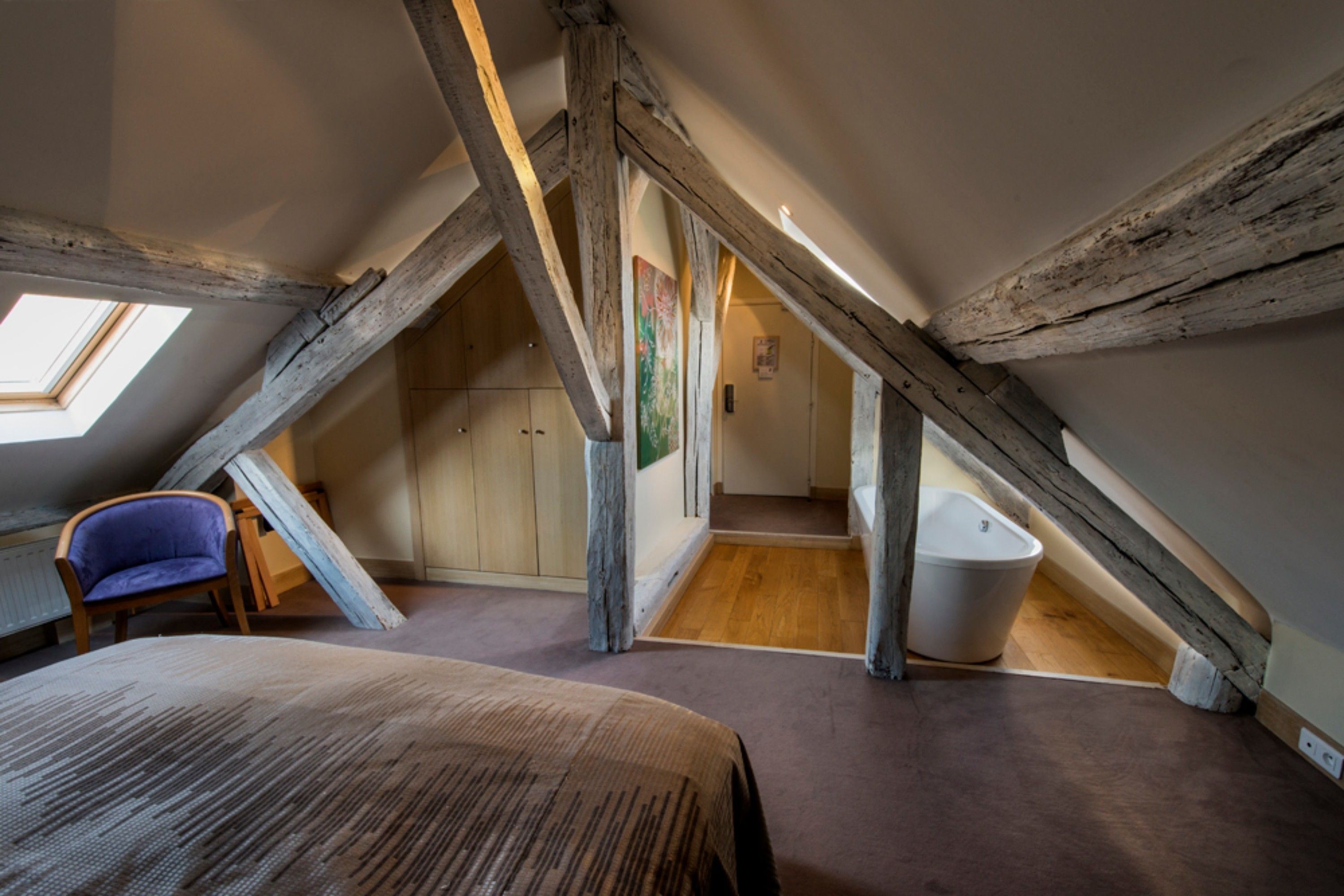 superior double room, 1 king bed | in-room safe, individually decorated, individually furnished, desk