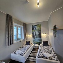 Íbúð - 3 svefnherbergi | 3 svefnherbergi, myrkratjöld/-gardínur, ókeypis þráðlaus nettenging