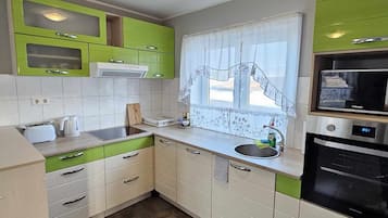 Íbúð - 3 svefnherbergi | Einkaeldhús