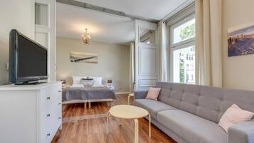 Economy-Studiosuite, Blick auf den Innenhof