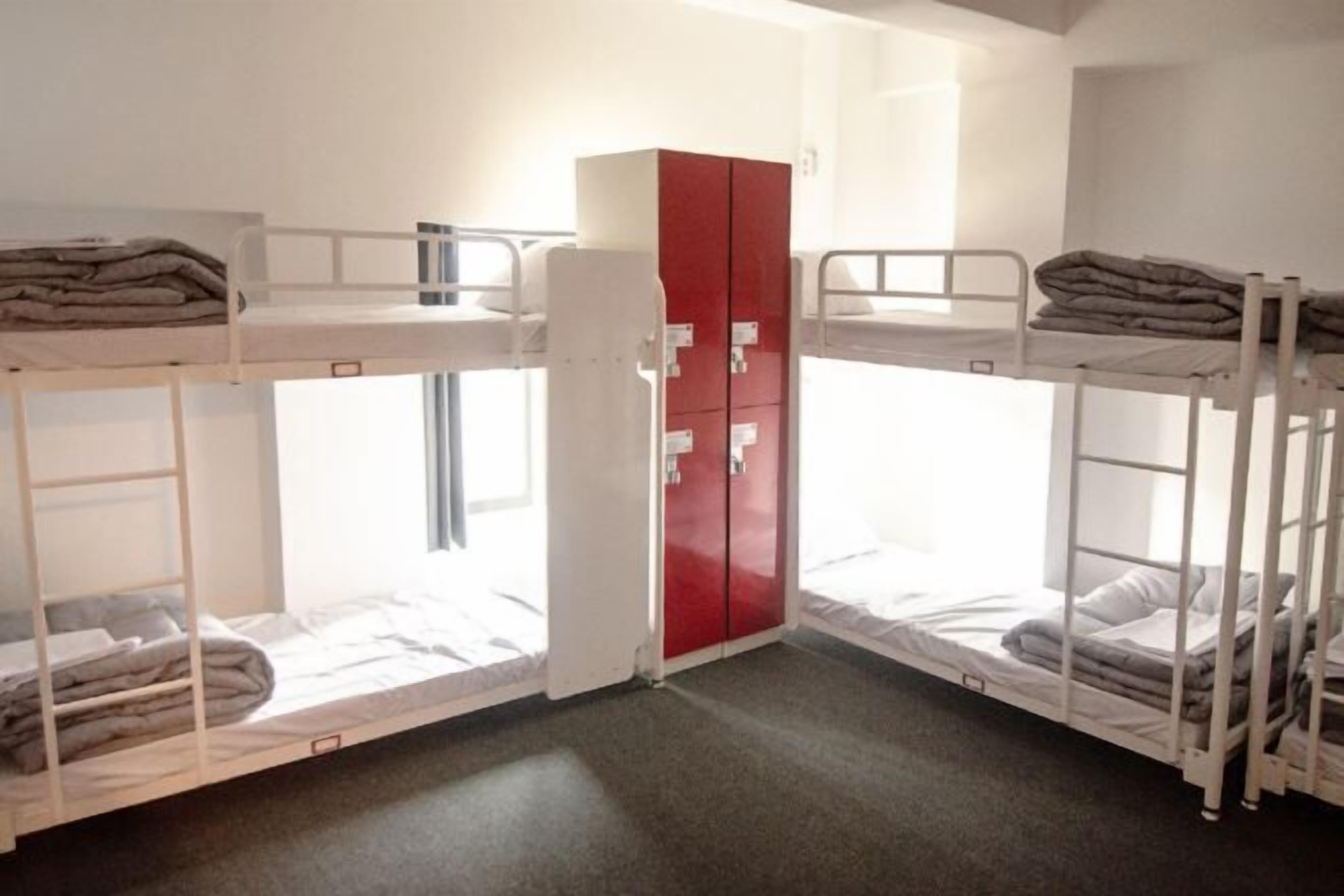 Premium-sengetøj, mørklægningsgardiner, lydisolering, gratis Wi-Fi