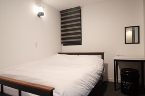 أغطية فراش متميزة وستائر تعتيم وتجهيزات عازلة للصوت وواي فاي مجانًا