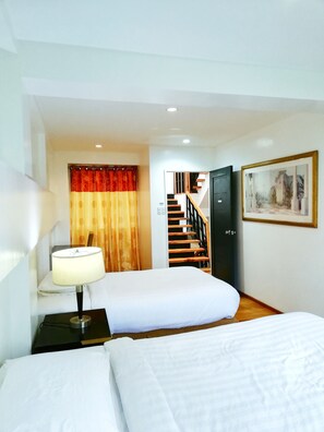 公寓, 4 間臥室 (Emerald Outstanding) | 書桌、熨斗/熨衣板、折疊床/加床、免費無線上網