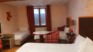 Phòng 3 Exclusive, không hút thuốc, bồn tắm | 1 phòng ngủ, bộ đồ giường cao cấp, nệm có lớp đệm bông, bàn