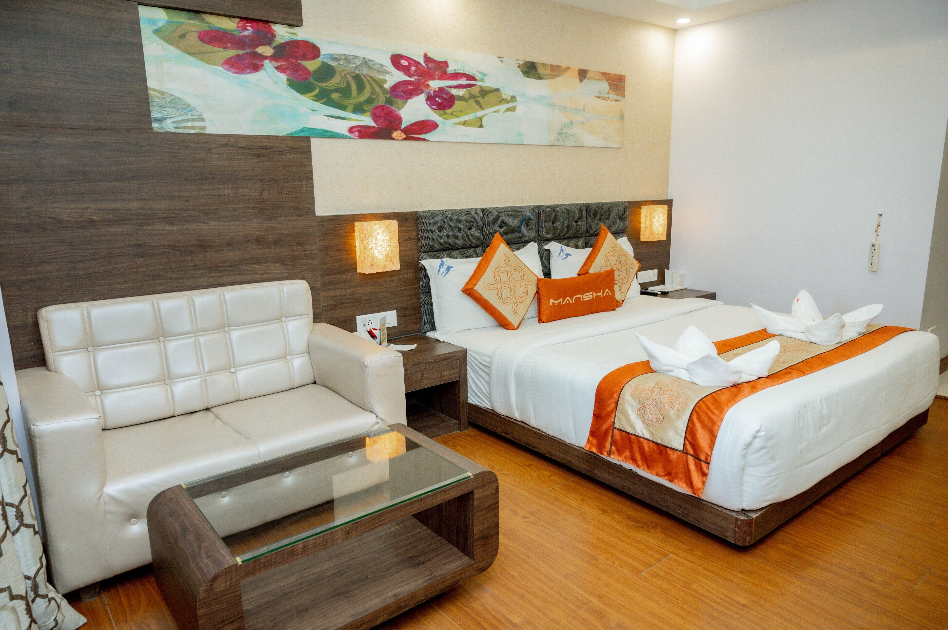 Minibar, ropa de cama y acceso para silla de ruedas 