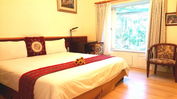 Comfort Double Room, 1 Queen Bed, Courtyard View