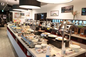 Café da manhã e almoço