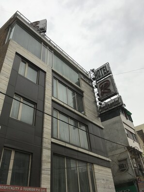 Exterior - Hotel R Continental (New Delhi)