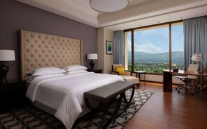 Premium bedding, minibar, in-room safe, desk - Hilton Dushanbe (Dushanbe)