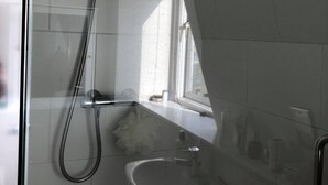 Uklassifisert bilde, 2 av 9, knapp