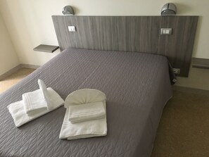 Decoración personalizada, muebles diferentes y wifi gratis 