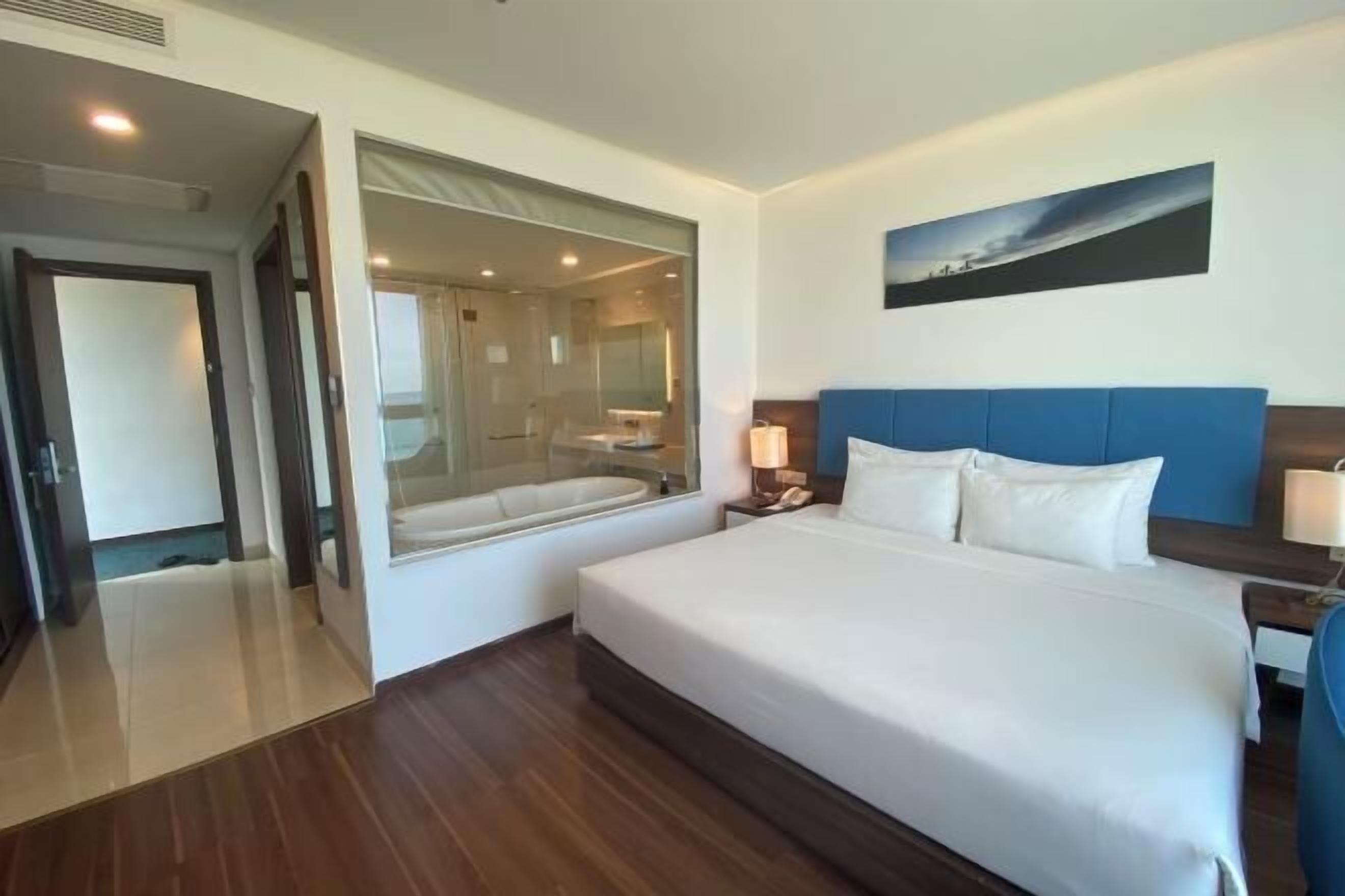 1 개의 침실, 고급 침구, 오리/거위털 이불, 메모리폼 침대