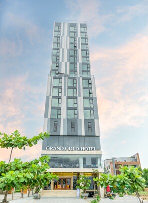 Front of property - Grand Gold Hotel (Da Nang)