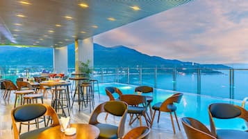 Udendørs pool