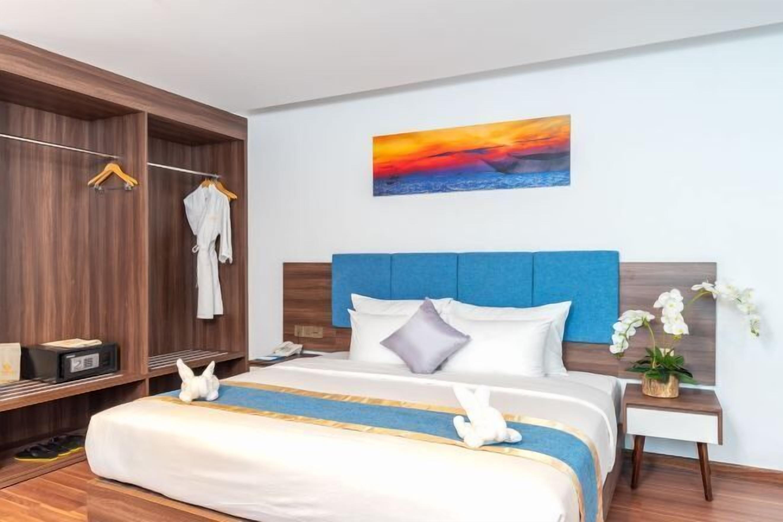 1 개의 침실, 고급 침구, 오리/거위털 이불, 메모리폼 침대