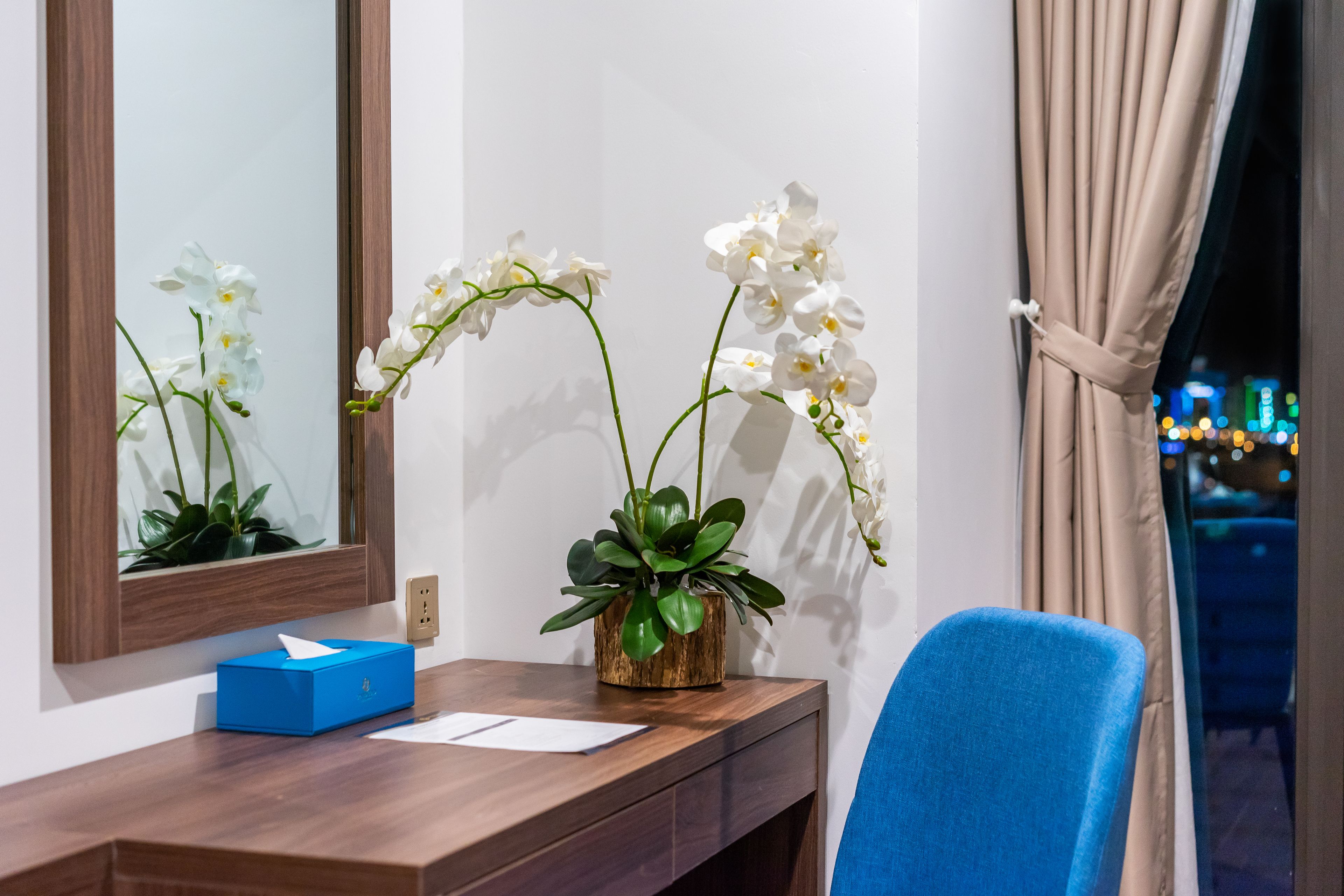 deluxe triple room, partial ocean view | 1 bedroom, premium bedding, down duvets, memory-foam beds